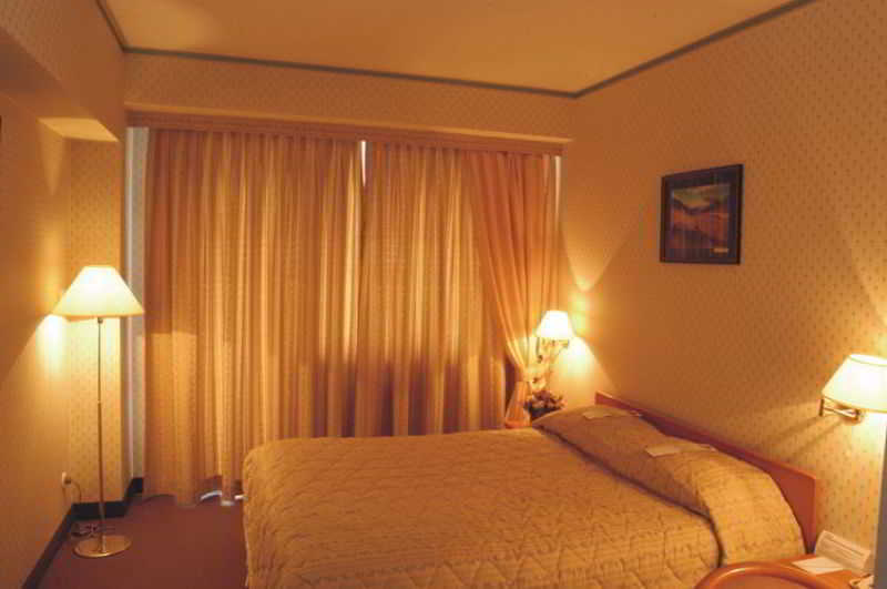 Astana International Hotel Almaty Zimmer foto